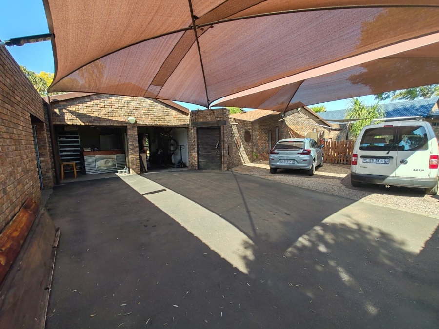 3 Bedroom Property for Sale in Doornpoort Gauteng