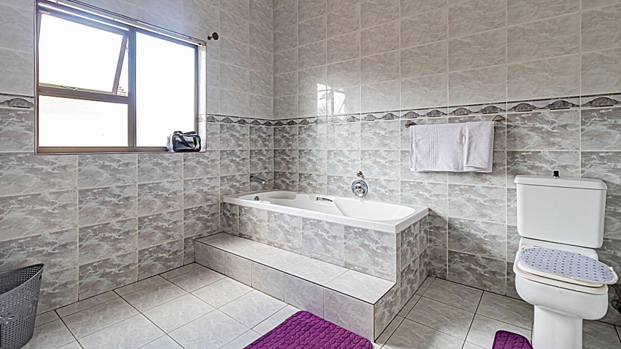 4 Bedroom Property for Sale in Sharon Park Gauteng