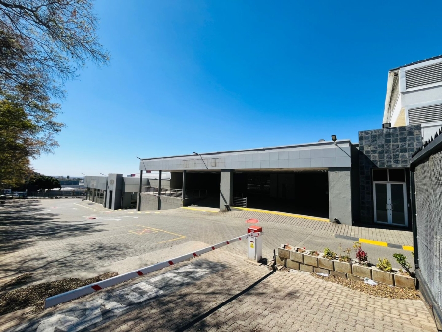 To Let commercial Property for Rent in Constantia Kloof Gauteng