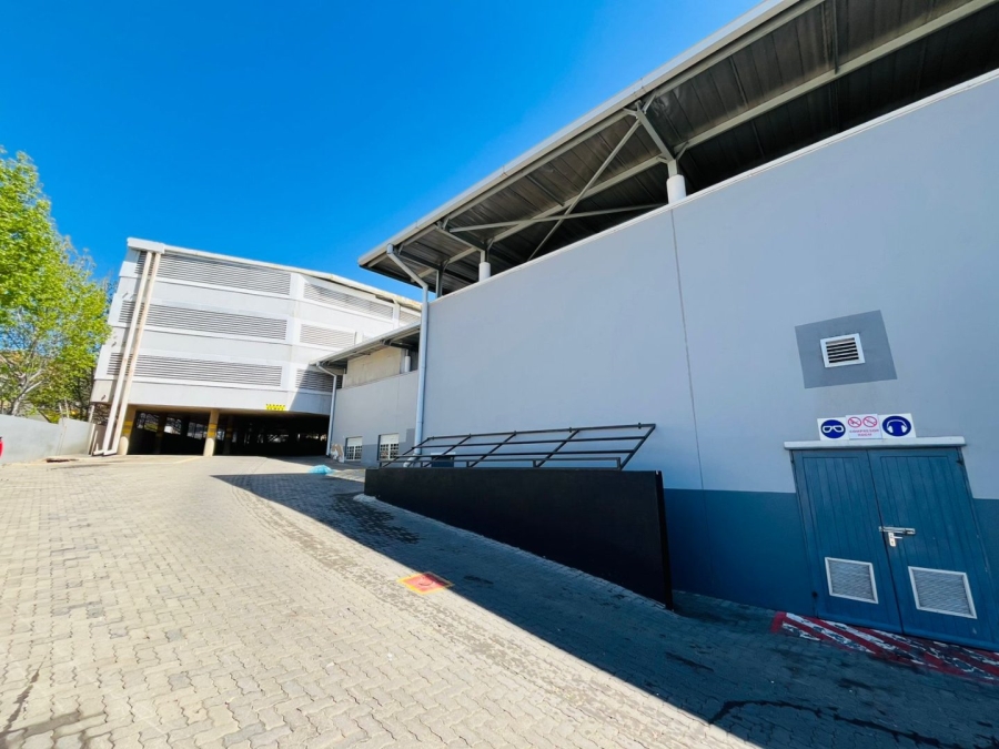 To Let commercial Property for Rent in Constantia Kloof Gauteng