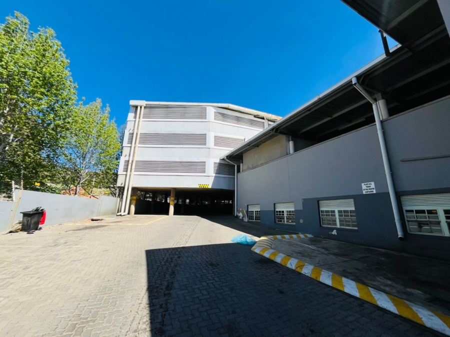To Let commercial Property for Rent in Constantia Kloof Gauteng