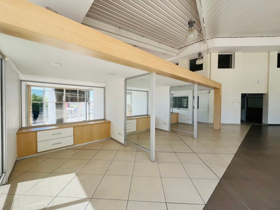 To Let commercial Property for Rent in Constantia Kloof Gauteng