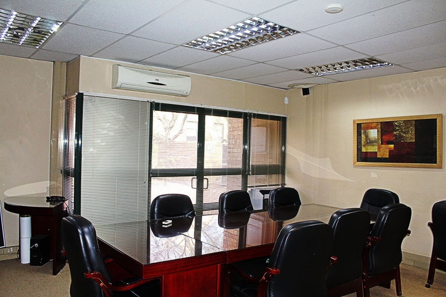  Bedroom Property for Sale in Woodmead Gauteng