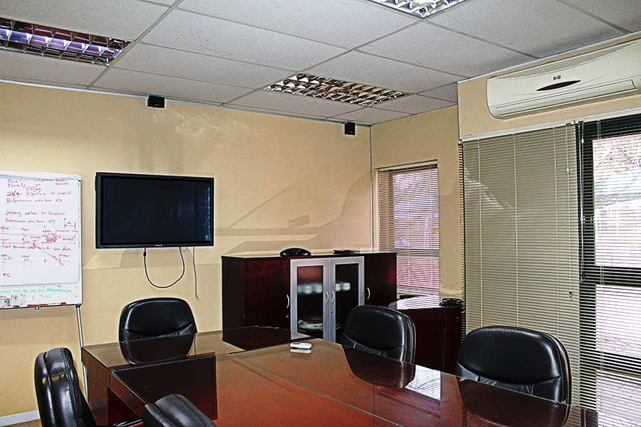  Bedroom Property for Sale in Woodmead Gauteng