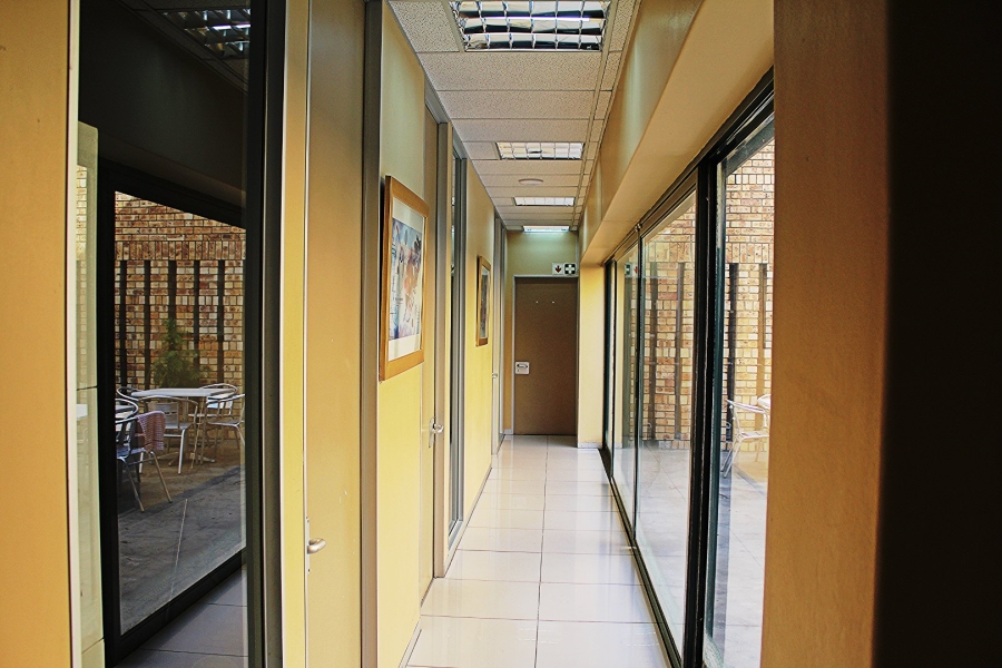  Bedroom Property for Sale in Woodmead Gauteng
