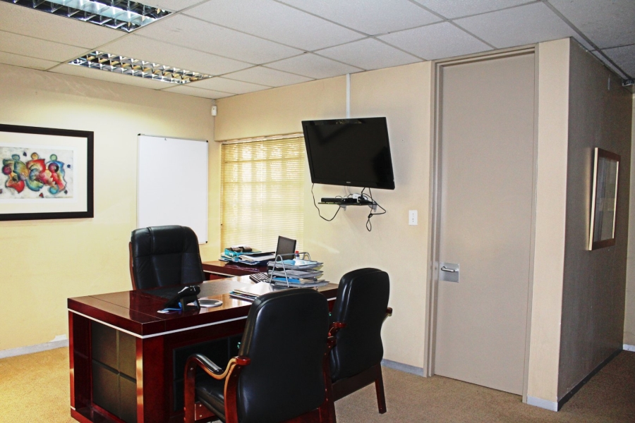  Bedroom Property for Sale in Woodmead Gauteng