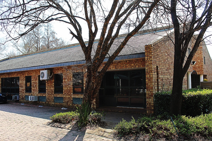  Bedroom Property for Sale in Woodmead Gauteng