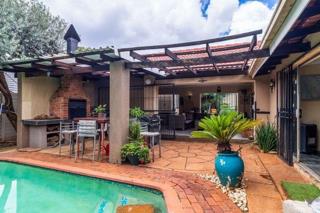 3 Bedroom Property for Sale in Buurendal Gauteng