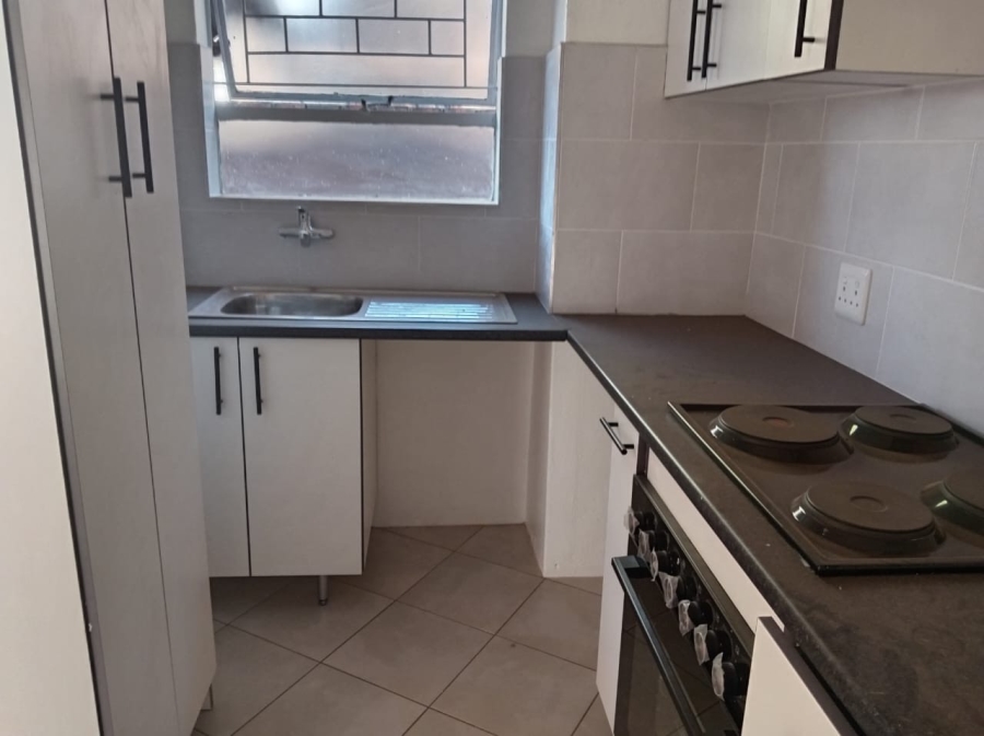 2 Bedroom Property for Sale in Pretoria North Gauteng