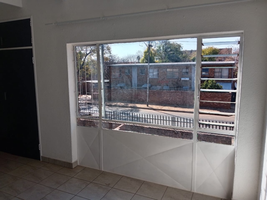 2 Bedroom Property for Sale in Pretoria North Gauteng