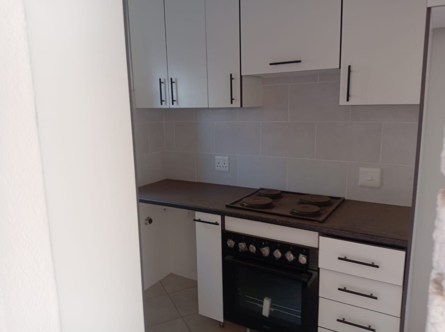 2 Bedroom Property for Sale in Pretoria North Gauteng