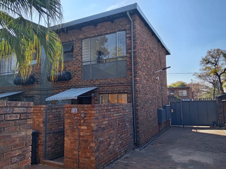 2 Bedroom Property for Sale in Pretoria North Gauteng