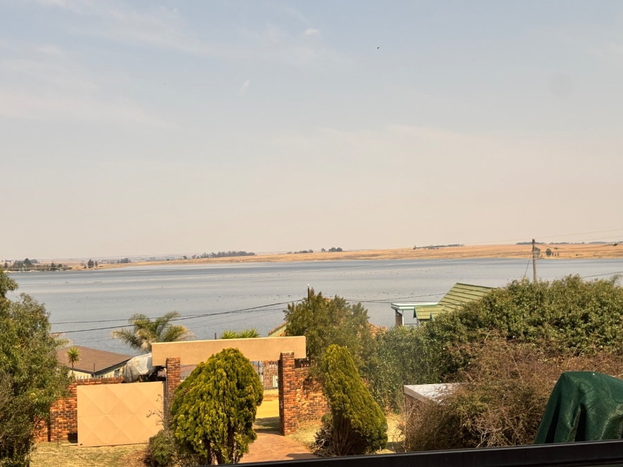  Bedroom Property for Sale in Bronkhorstbaai Gauteng