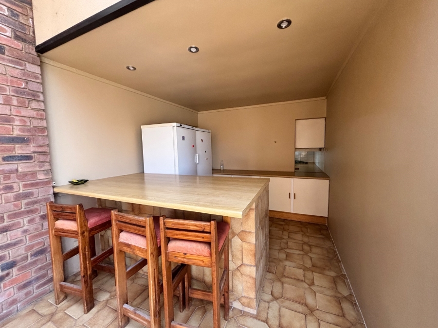  Bedroom Property for Sale in Bronkhorstbaai Gauteng
