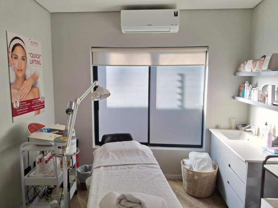  Bedroom Property for Sale in Pierneef Park Gauteng