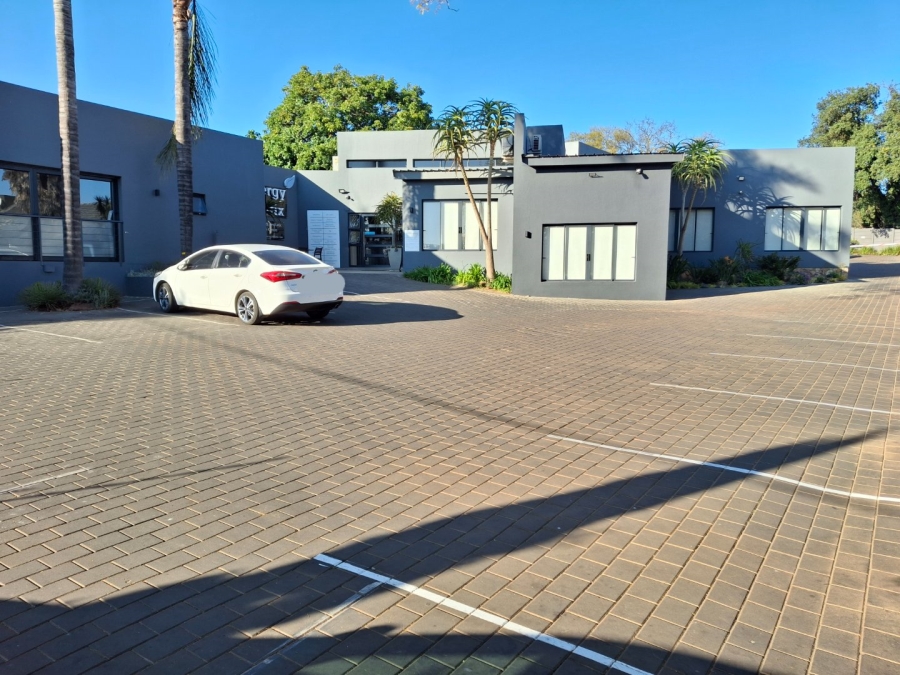  Bedroom Property for Sale in Pierneef Park Gauteng