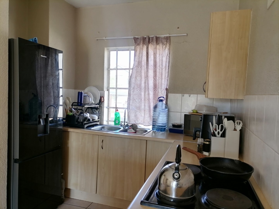 1 Bedroom Property for Sale in Willowbrook Gauteng