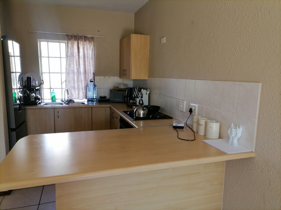 1 Bedroom Property for Sale in Willowbrook Gauteng