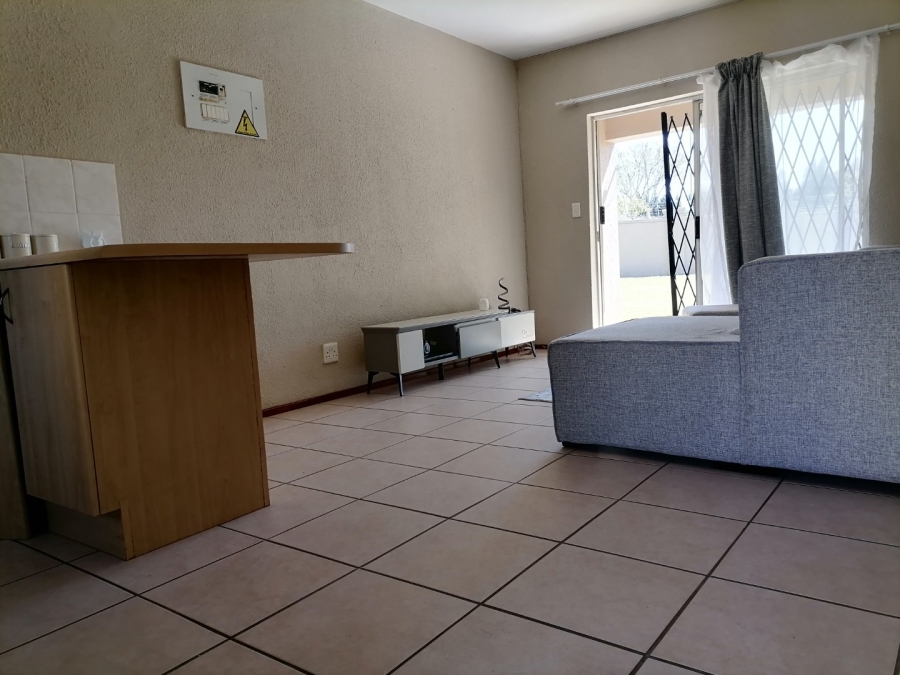 1 Bedroom Property for Sale in Willowbrook Gauteng