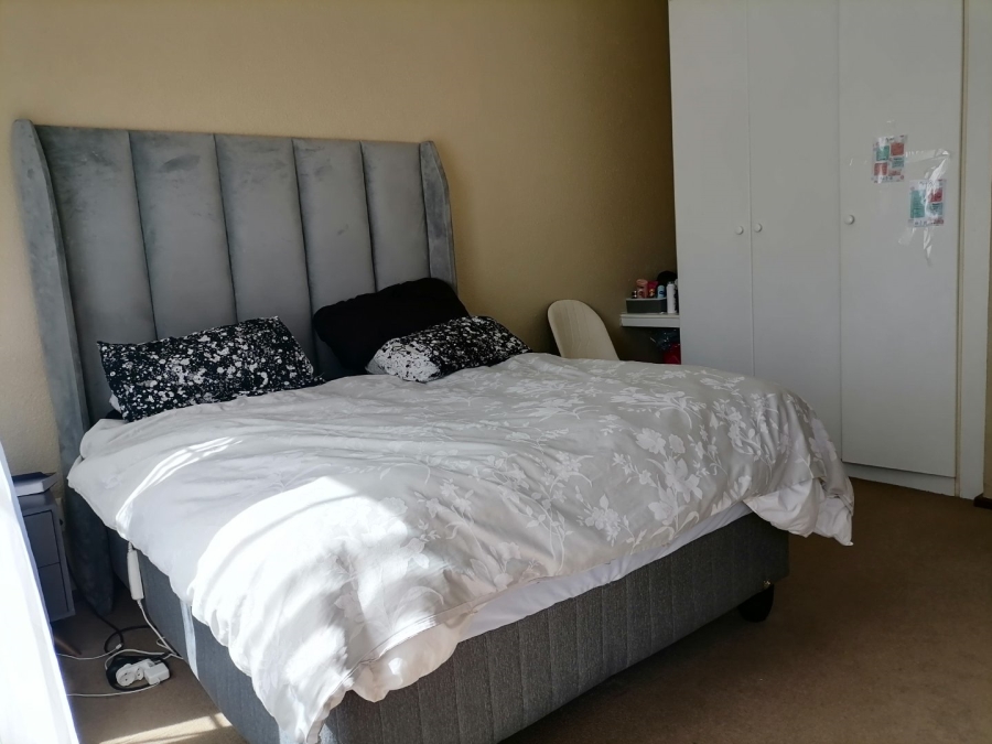 1 Bedroom Property for Sale in Willowbrook Gauteng