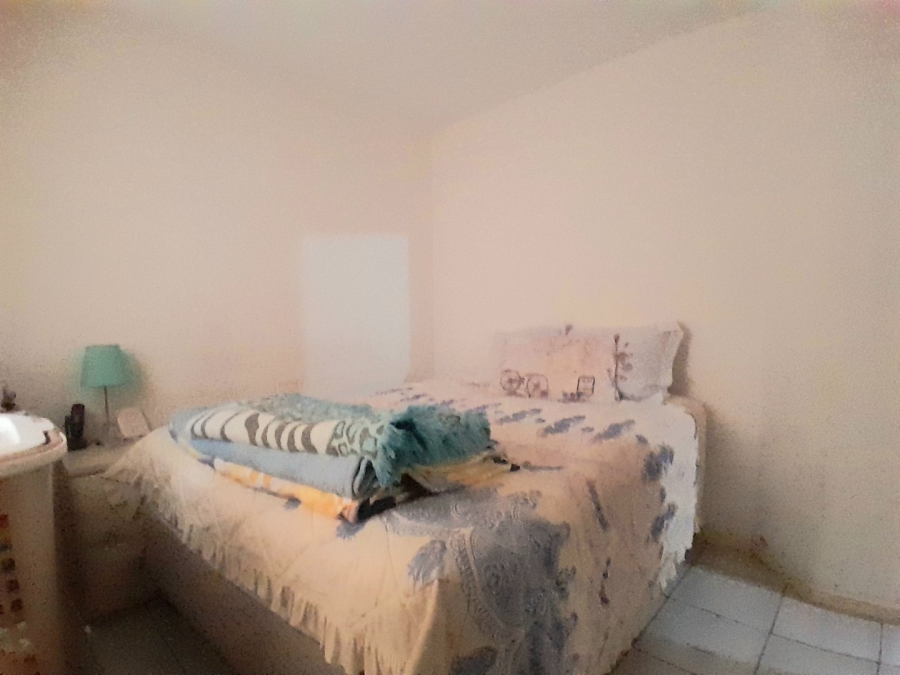 2 Bedroom Property for Sale in Vorna Valley Gauteng