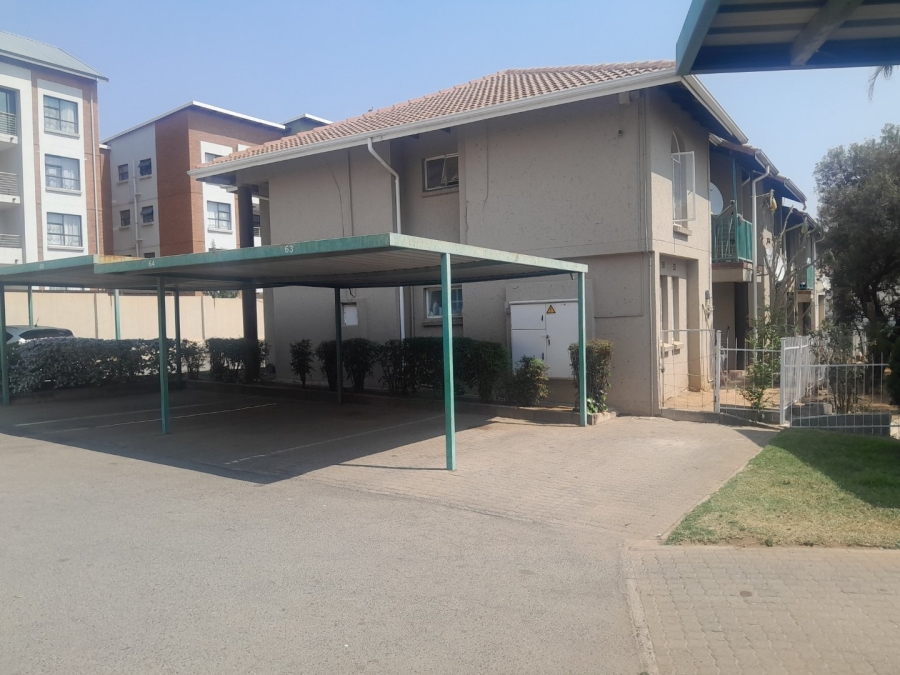2 Bedroom Property for Sale in Vorna Valley Gauteng