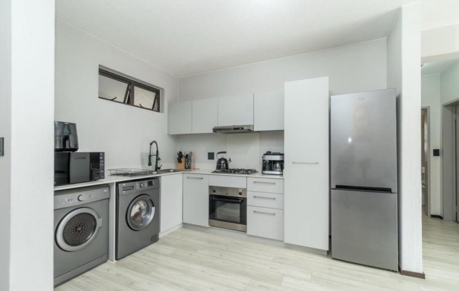 2 Bedroom Property for Sale in Broadacres Gauteng