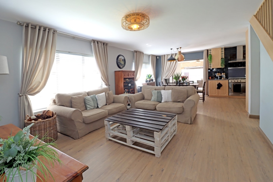 3 Bedroom Property for Sale in Wierda Park Gauteng