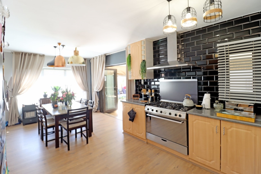 3 Bedroom Property for Sale in Wierda Park Gauteng