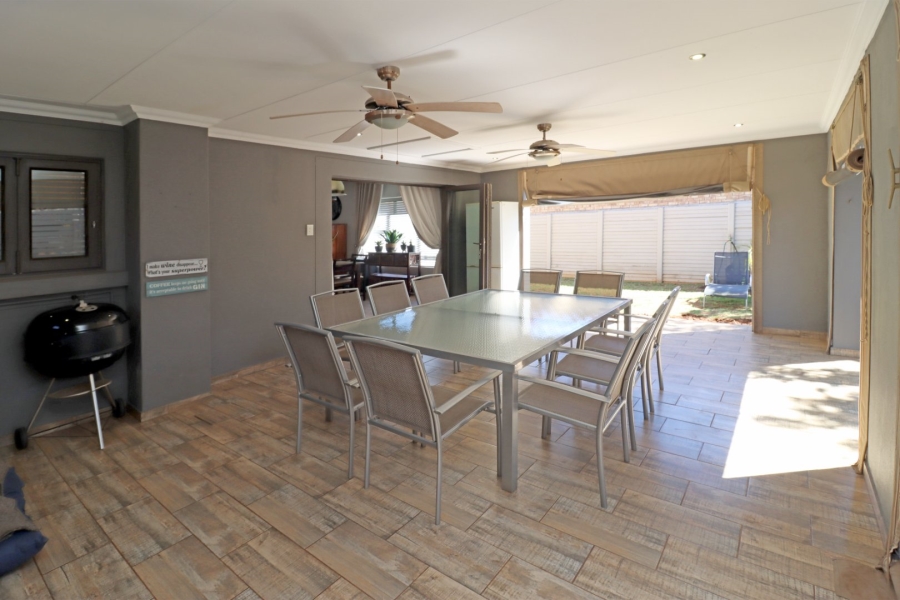 3 Bedroom Property for Sale in Wierda Park Gauteng