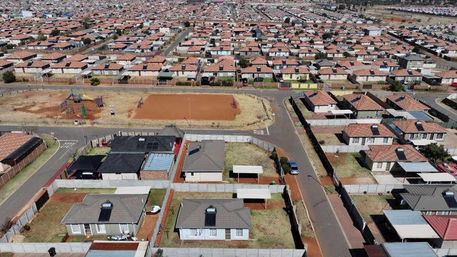 3 Bedroom Property for Sale in Sky City Gauteng