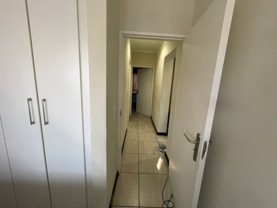 To Let 2 Bedroom Property for Rent in Fourways Gauteng
