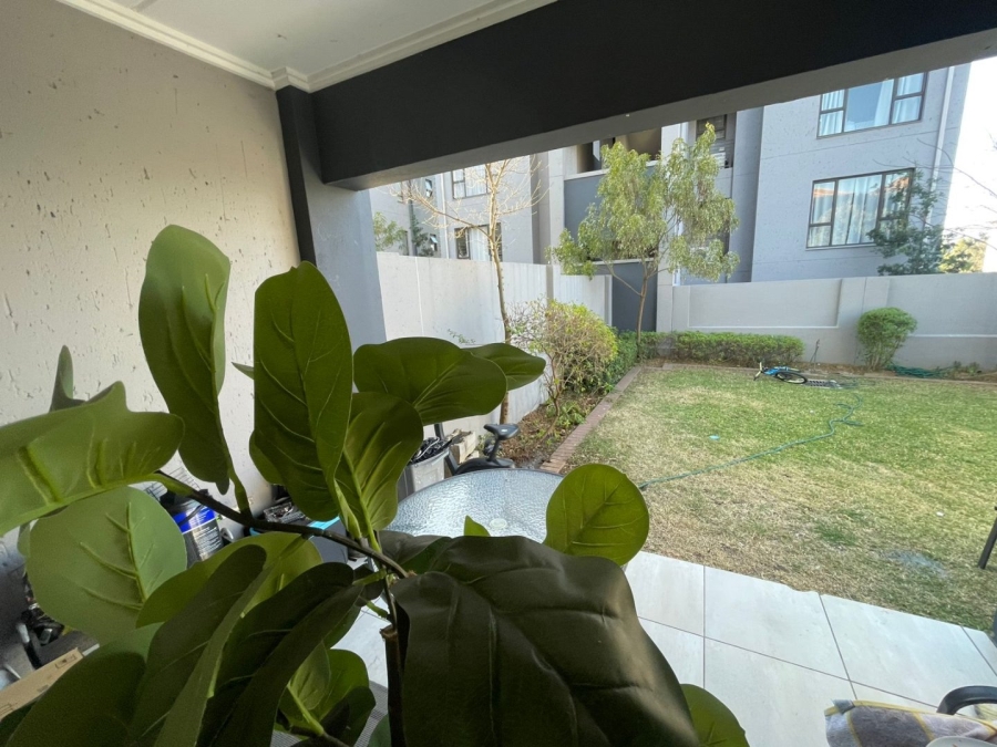 To Let 2 Bedroom Property for Rent in Fourways Gauteng