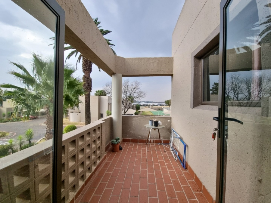 To Let 1 Bedroom Property for Rent in New Market Park Gauteng