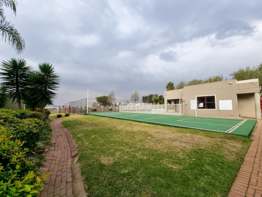 To Let 1 Bedroom Property for Rent in New Market Park Gauteng