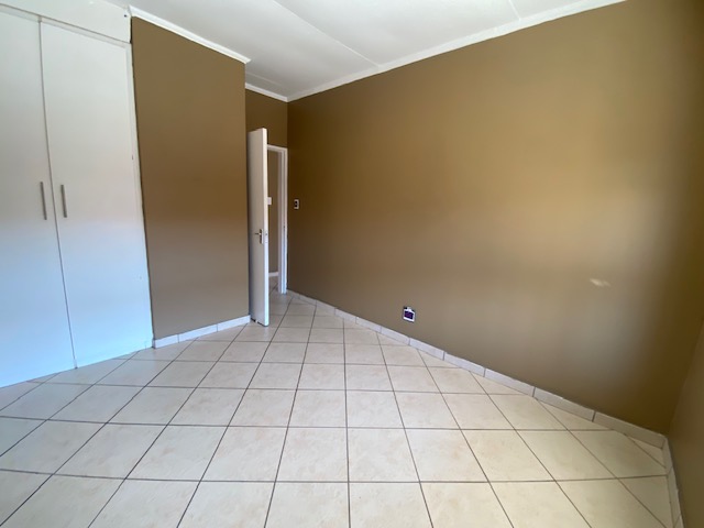 To Let 3 Bedroom Property for Rent in Cruywagenpark Gauteng