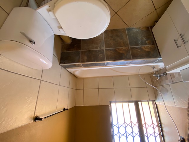 To Let 3 Bedroom Property for Rent in Cruywagenpark Gauteng