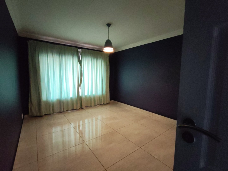 4 Bedroom Property for Sale in Ninapark Gauteng