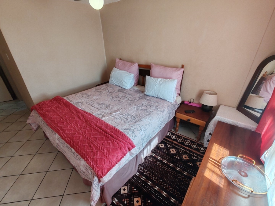 2 Bedroom Property for Sale in Pretoria North Gauteng