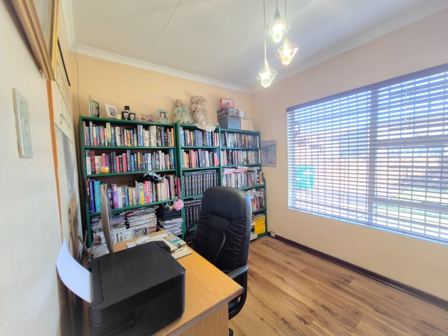 3 Bedroom Property for Sale in Vanderbijlpark SE 4 Gauteng