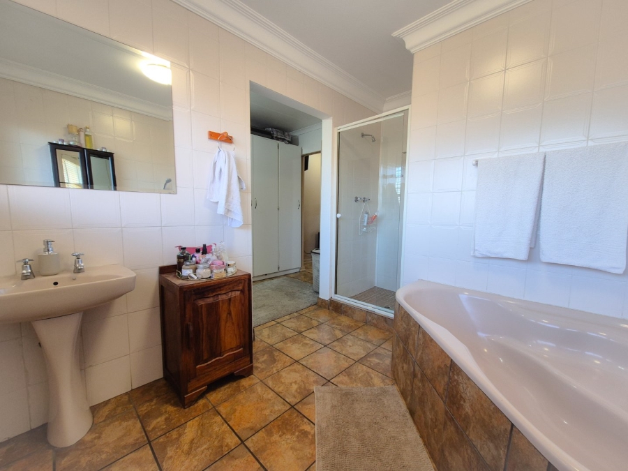3 Bedroom Property for Sale in Vanderbijlpark SE 4 Gauteng