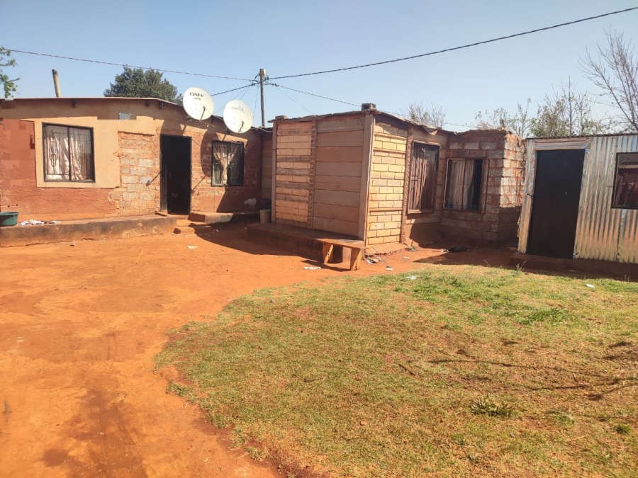 1 Bedroom Property for Sale in Etwatwa Gauteng