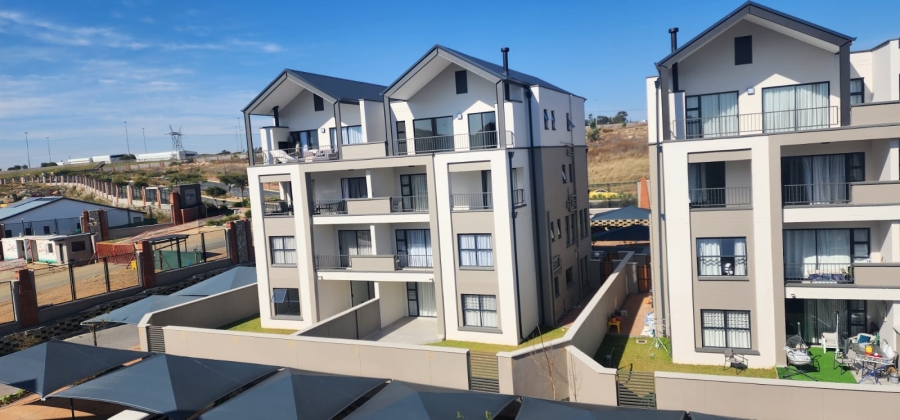 To Let 2 Bedroom Property for Rent in Waterfall Gauteng