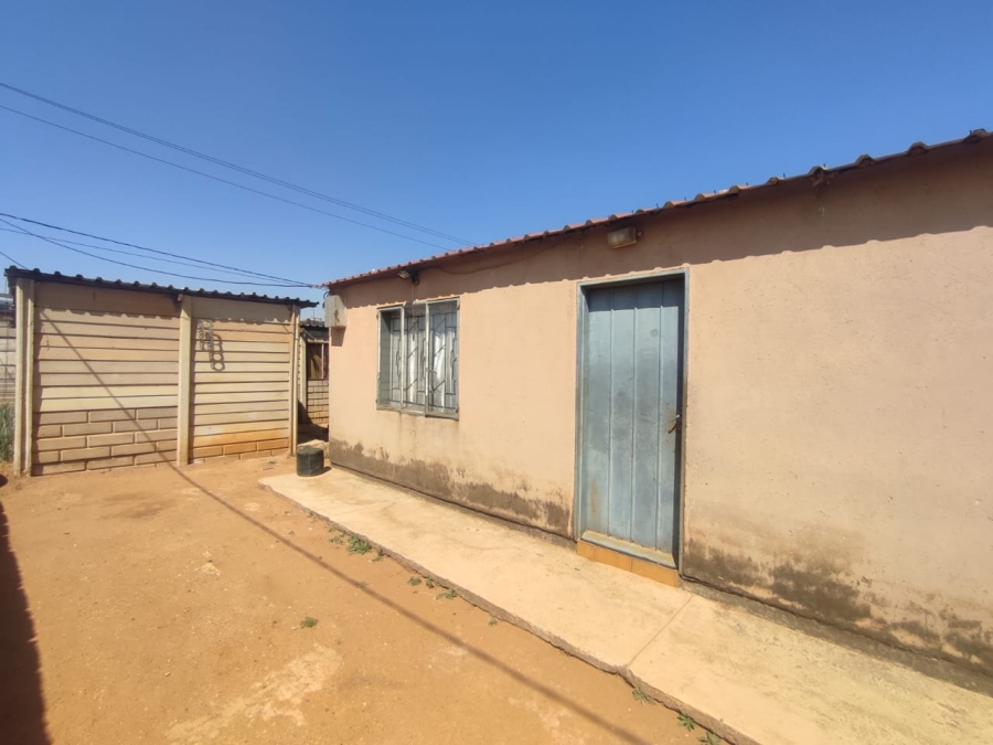 2 Bedroom Property for Sale in Etwatwa Gauteng