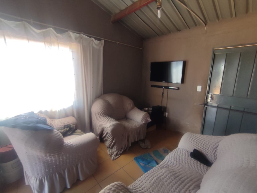 2 Bedroom Property for Sale in Etwatwa Gauteng