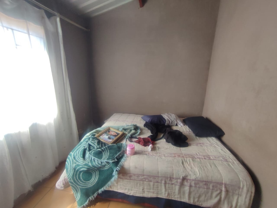 2 Bedroom Property for Sale in Etwatwa Gauteng