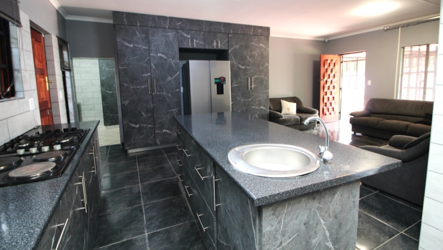 3 Bedroom Property for Sale in Valhalla Gauteng