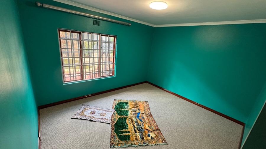 3 Bedroom Property for Sale in Valhalla Gauteng