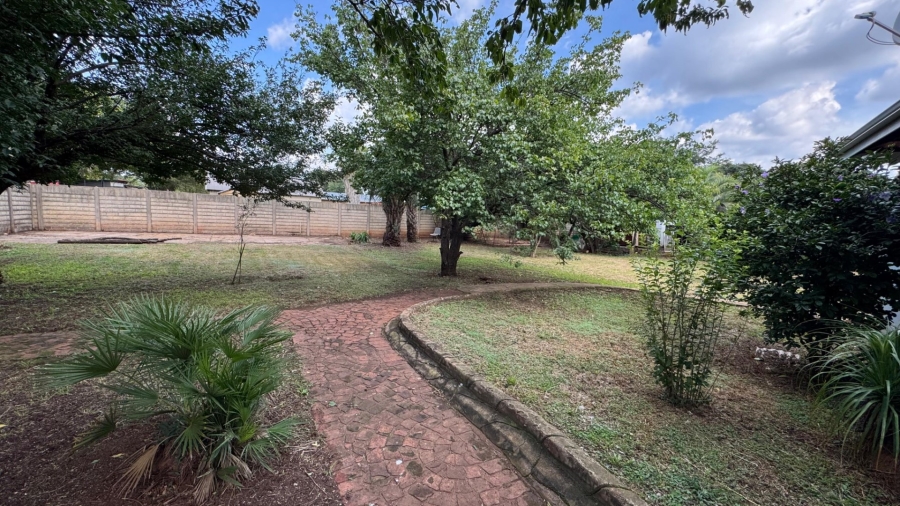 3 Bedroom Property for Sale in Valhalla Gauteng