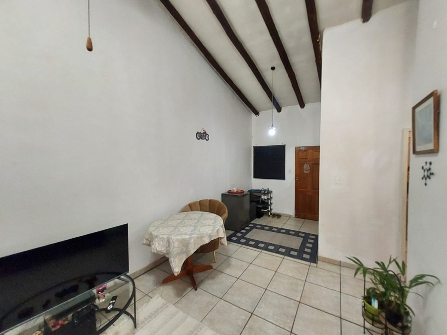 To Let 2 Bedroom Property for Rent in Doringkloof Gauteng